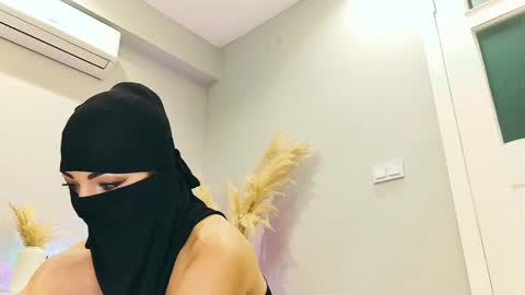 Selin online show from December 25, 2024, 8:17 pm