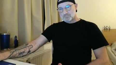 Curman85 online show from March 3, 2026, 11:21 pm