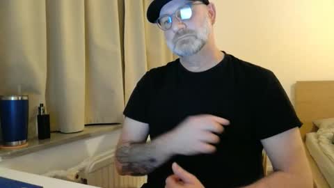 Curman85 online show from March 18, 2026, 11:41 pm