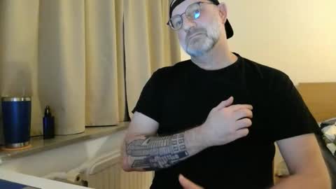 Curman85 online show from April 4, 2026, 10:51 pm