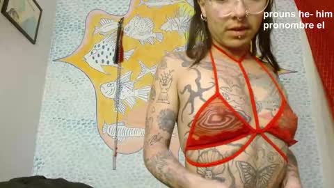 Snapshot of curuba_ chatting on December 25, 2024, 1:09 pm Curuba online show from December 25, 2024, 1:09 pm