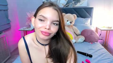 Snapshot of curvy_dynamite chatting on September 20, 2025, 1:28 am Sammy online show from September 20, 2025, 1:28 am