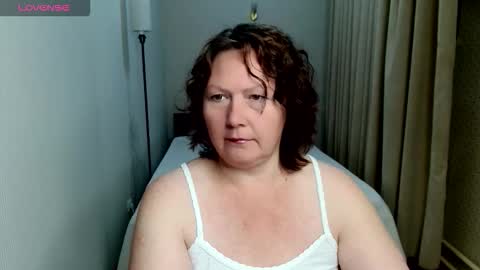 curvy_girlz online show from September 9, 2025, 5:12 pm