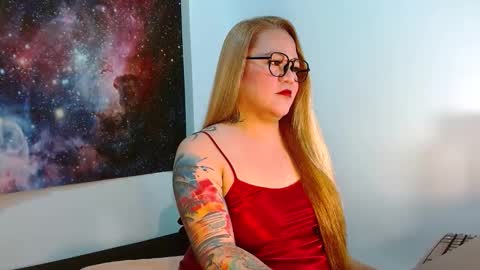 C H E R R Y  online show from October 22, 2025, 3:29 am