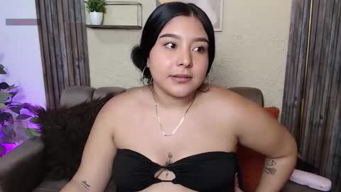 Zoe  online show from October 17, 2025, 3:20 am