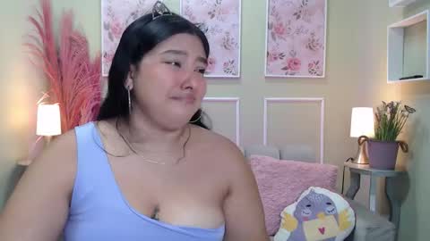 Zoe  online show from November 2, 2025, 2:14 am