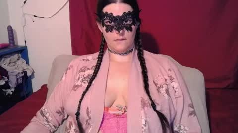 Snapshot of curvygamerceline chatting on May 6, 2026, 1:47 am Celine Fawe online show from May 6, 2026, 1:47 am