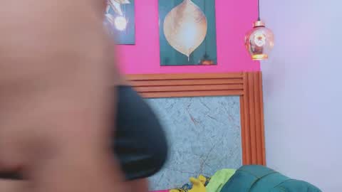 Snapshot of curvyhomebebe chatting on April 2, 2026, 2:53 am curvyhomebebe online show from April 2, 2026, 2:53 am