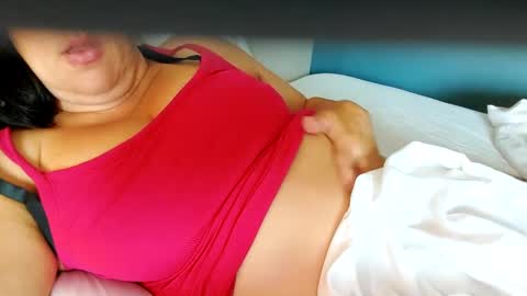 Milfmomma online show from September 13, 2025, 3:23 pm