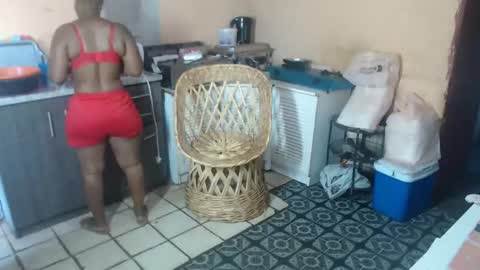 Snapshot of curvypear76x chatting on January 9, 2025, 1:35 pm curvypear76x online show from January 9, 2025, 1:35 pm