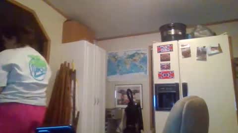 Snapshot of curvyplayday chatting on December 31, 2024, 1:15 am dahlia -kim online show from December 31, 2024, 1:15 am