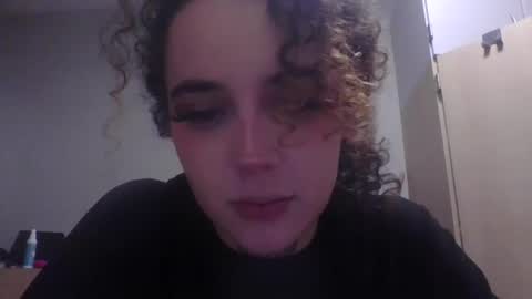 curvyyus online show from February 12, 2026, 12:38 am