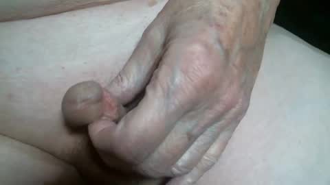 Snapshot of cutandwaxed2 chatting on February 8, 2026, 1:25 pm BI SMOOTH MATURE SUB online show from February 8, 2026, 1:25 pm