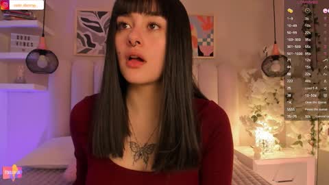 Amber  online show from December 5, 2025, 8:38 pm