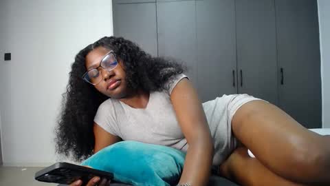 Liya online show from May 17, 2026, 5:53 pm
