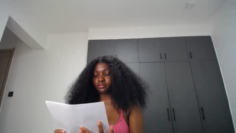 Snapshot of cute_ass18 chatting on July 12, 2026, 1:40 am Liya online show from July 12, 2026, 1:40 am