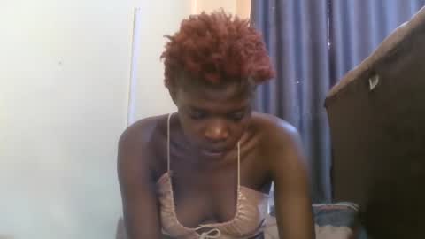 cute_banice online show from December 24, 2024, 1:28 pm