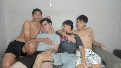 ARTURO-18  MATIAS-18  NIKOLAY-19  HADES-18  GABO-19 online show from May 15, 2026, 7:32 pm
