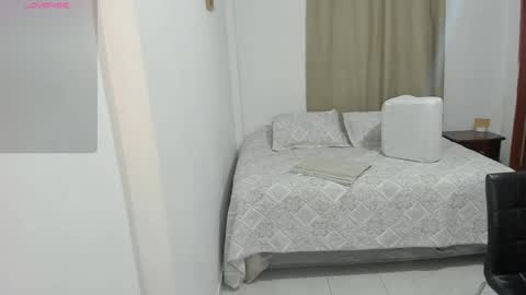 Sara online show from December 9, 2024, 4:12 am