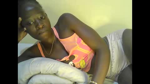 cute_doria online show from January 18, 2025, 4:10 pm