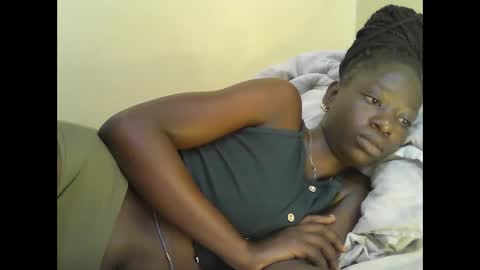 cute_doria online show from January 24, 2025, 5:42 am