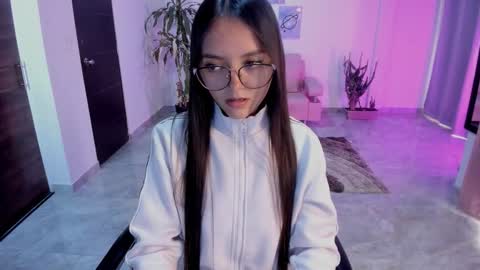 Snapshot of cute_fox_1 chatting on February 24, 2026, 3:10 pm Bella Fox online show from February 24, 2026, 3:10 pm