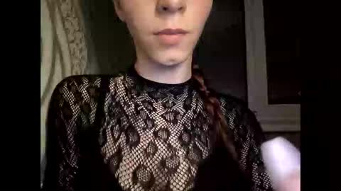 cute_foxis online show from May 22, 2026, 8:58 pm