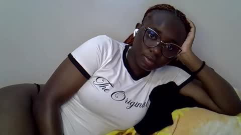 daddysdoll online show from March 20, 2026, 1:38 pm