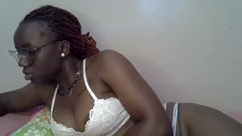 daddysdoll online show from April 5, 2026, 4:53 am