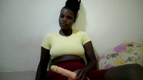 cute_heaven online show from October 2, 2025, 10:28 pm