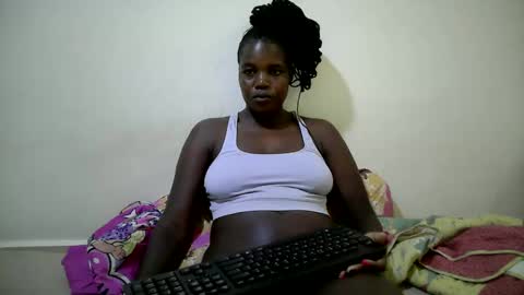 cute_heaven online show from October 3, 2025, 11:02 pm