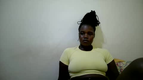 cute_heaven online show from October 7, 2025, 7:44 pm