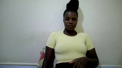 cute_heaven online show from October 12, 2025, 8:02 am