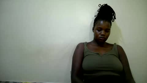 cute_heaven online show from October 14, 2025, 7:42 am