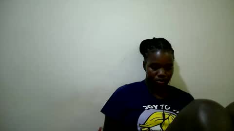 cute_heaven online show from October 22, 2025, 9:03 pm