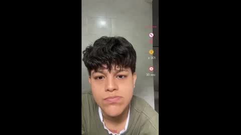 Snapshot of cute_ian chatting on February 19, 2026, 3:52 pm cute_ian online show from February 19, 2026, 3:52 pm