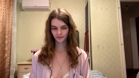 cute_kitte online show from October 17, 2025, 7:16 pm