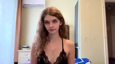 cute_kitte online show from November 6, 2025, 12:06 pm