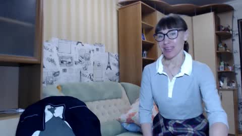 cute_lion_ online show from December 2, 2024, 11:56 am