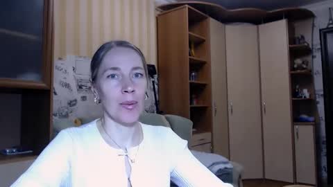 cute_lion_ online show from April 2, 2026, 6:27 pm