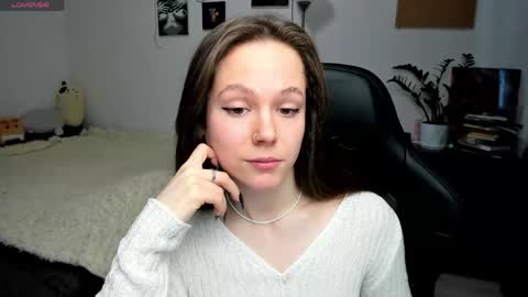 Emily online show from May 1, 2026, 11:04 am