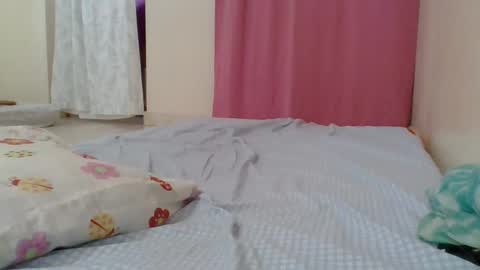cute_lizah online show from February 4, 2025, 11:38 am