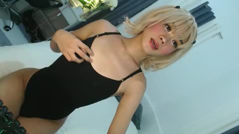 Snapshot of cute_maloi chatting on February 15, 2026, 10:14 am Jane online show from February 15, 2026, 10:14 am