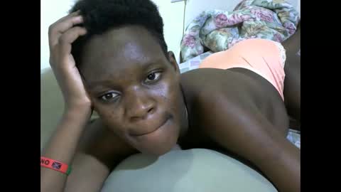 Snapshot of cute_marion chatting on November 4, 2025, 1:43 pm cute_marion online show from November 4, 2025, 1:43 pm