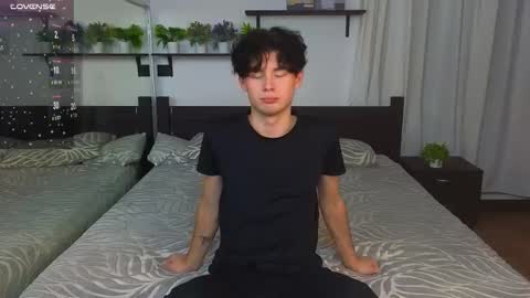 Mike online show from November 18, 2025, 5:06 pm