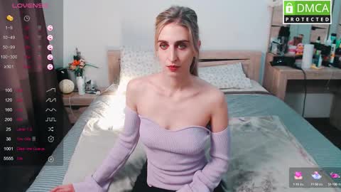 Snapshot of cute_milana chatting on October 15, 2025, 10:04 am Milana online show from October 15, 2025, 10:04 am