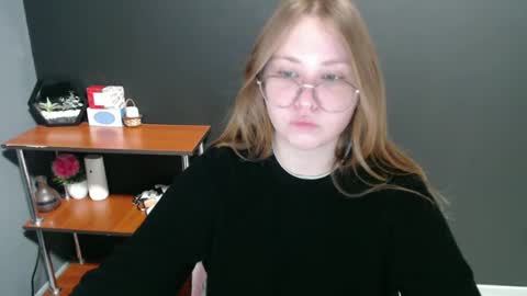 Veronica online show from January 4, 2025, 7:34 am