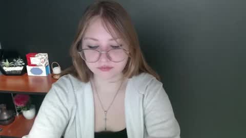 Veronica online show from January 16, 2025, 7:28 am