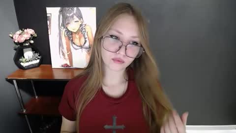 Veronica online show from December 2, 2025, 7:14 am