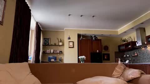 cute_next_door online show from September 18, 2025, 8:16 am